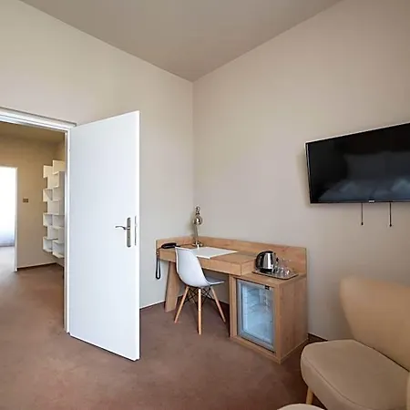 Hotel Liberec 호텔 3*