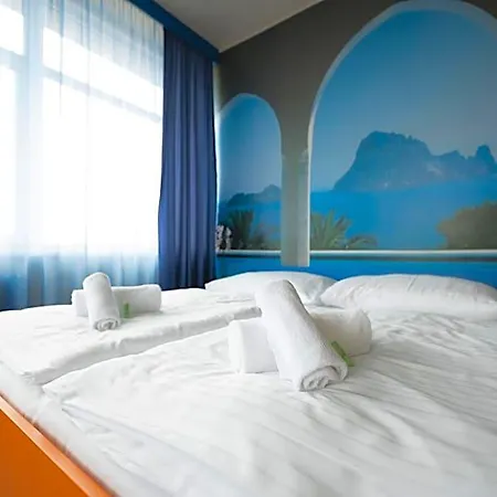 Hotel Liberec 호텔 3*