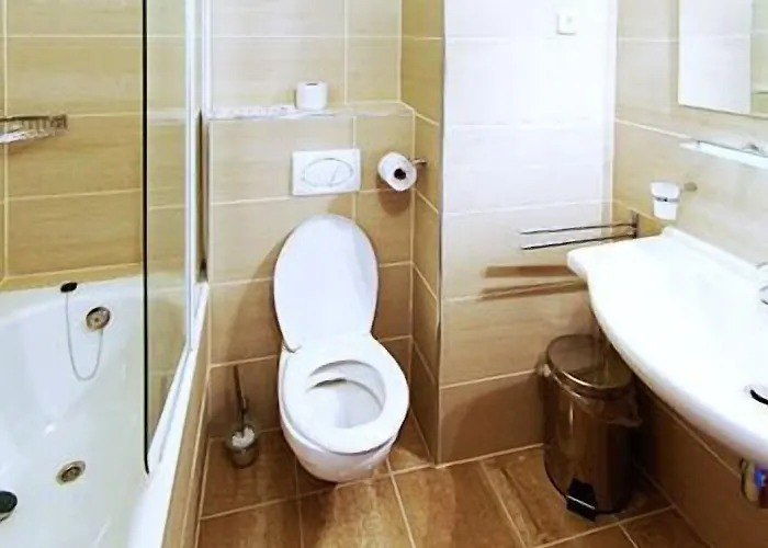 Hotel Liberec 3* 리베레츠